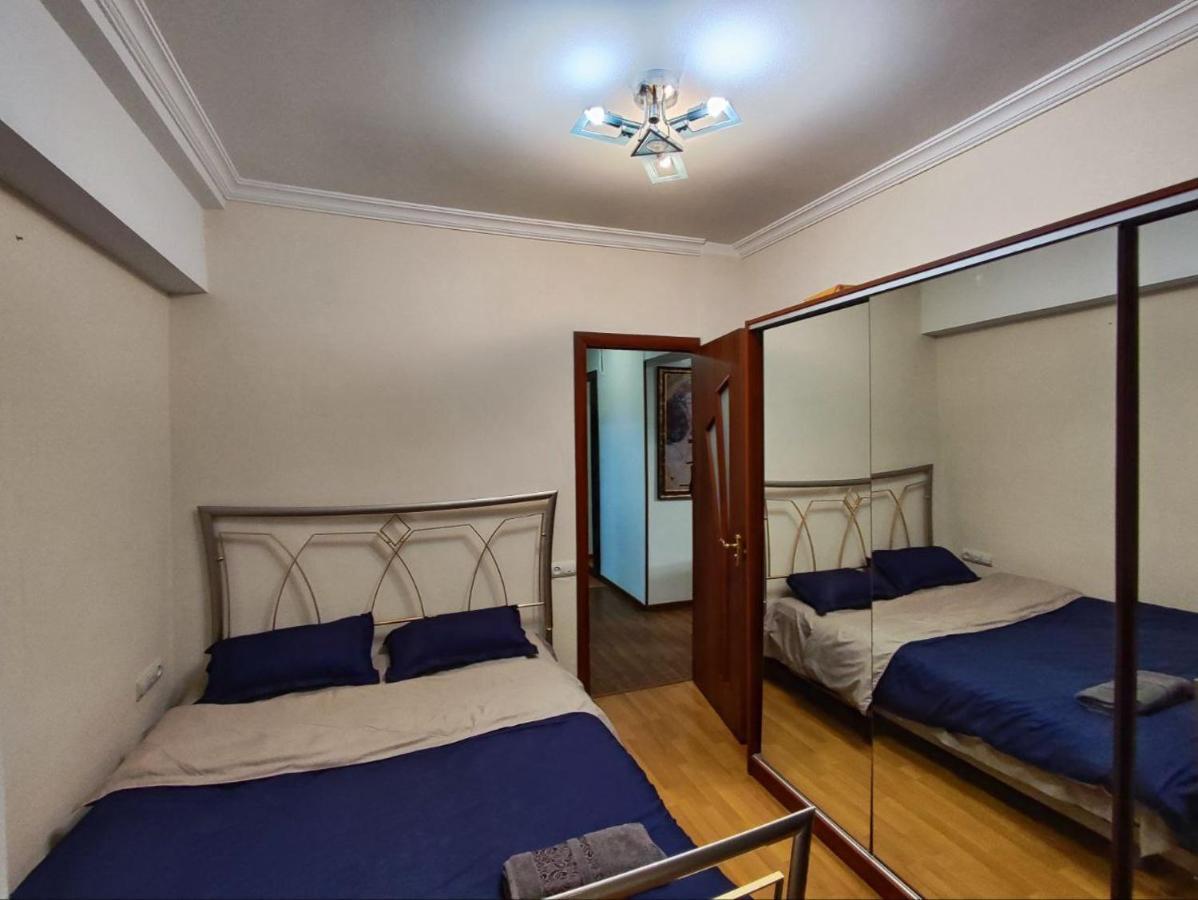 Hotel In Center Of Erévan Extérieur photo