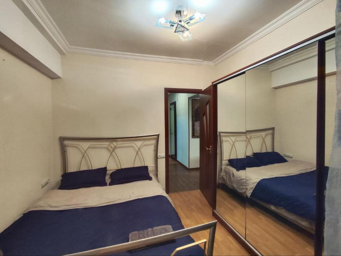Hotel In Center Of Erévan Extérieur photo