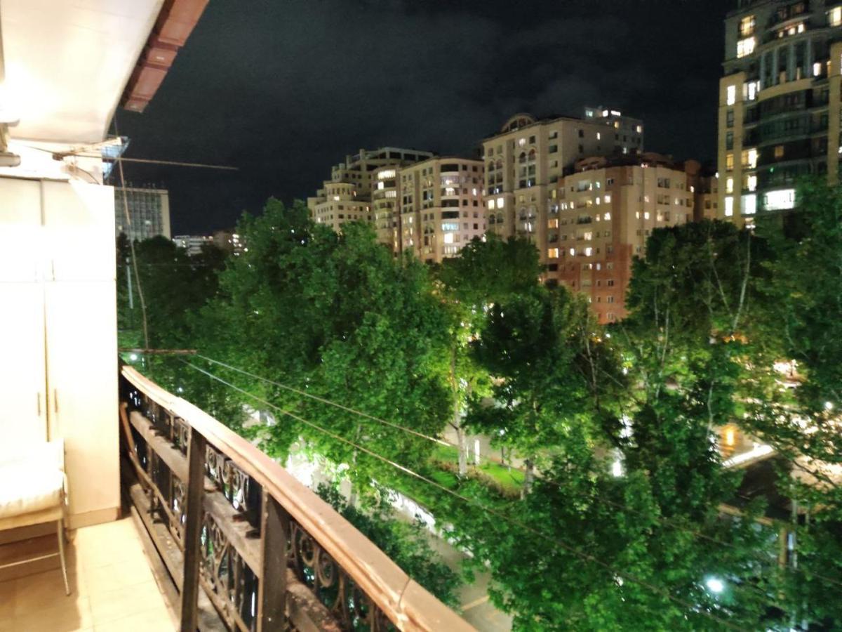 Hotel In Center Of Erévan Extérieur photo